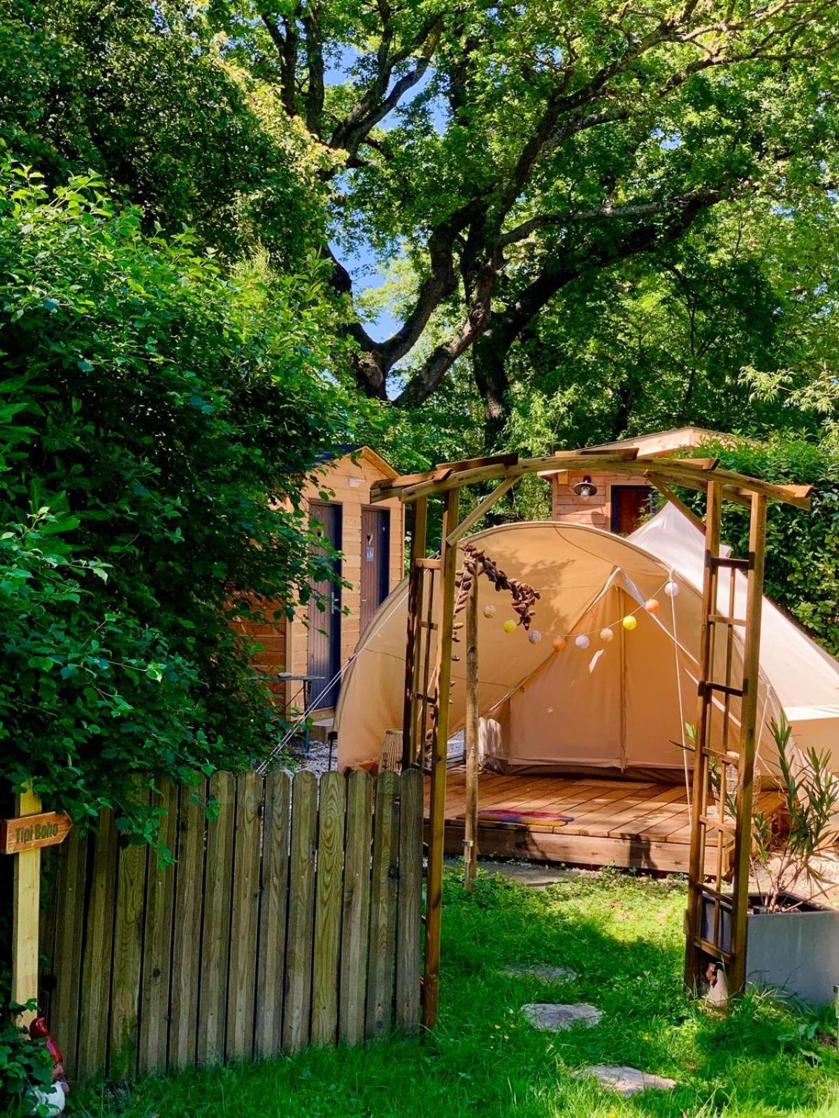 Le Pavillon Vert - B&B ヴデーヌ エクステリア 写真
